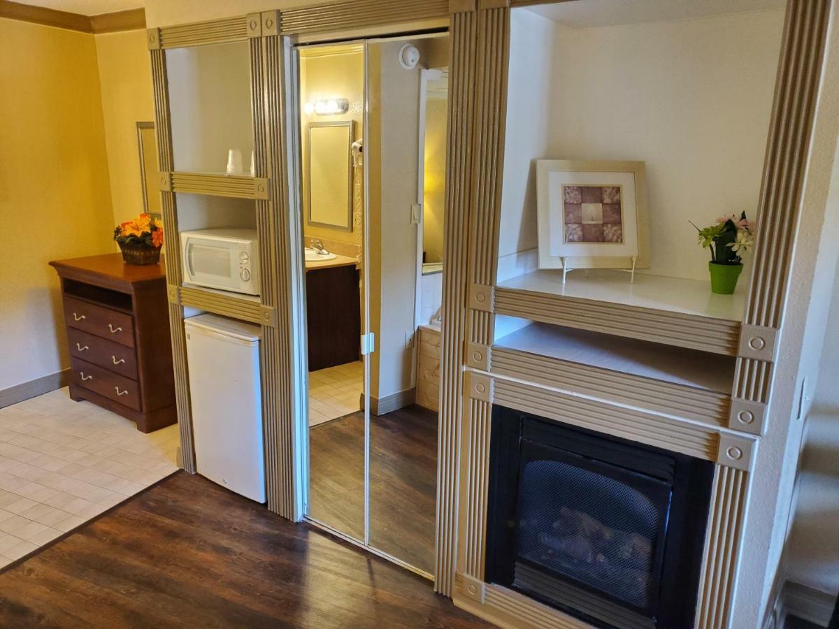Colonial House Motel Pigeon Forge Bagian luar foto
