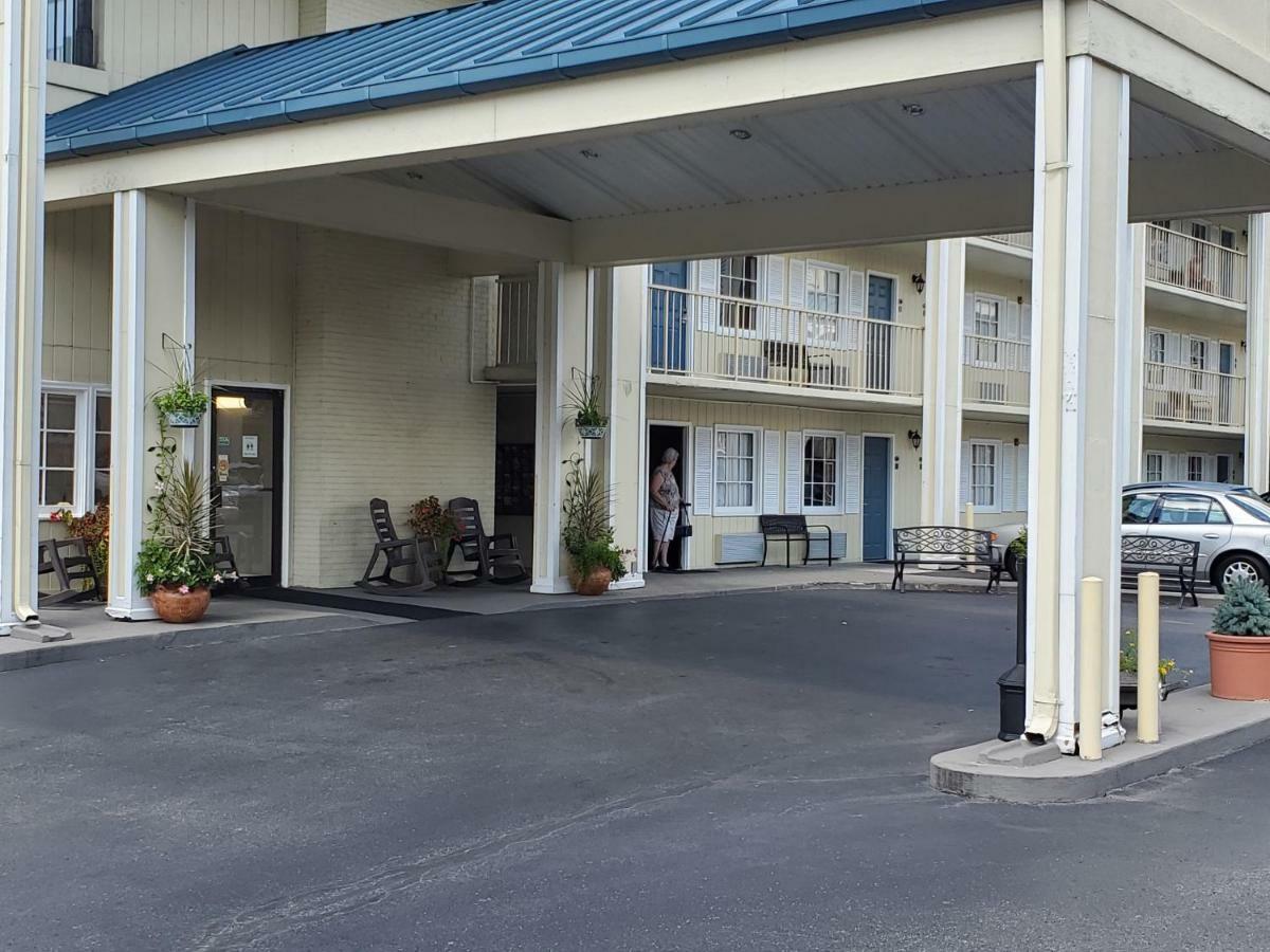 Colonial House Motel Pigeon Forge Bagian luar foto
