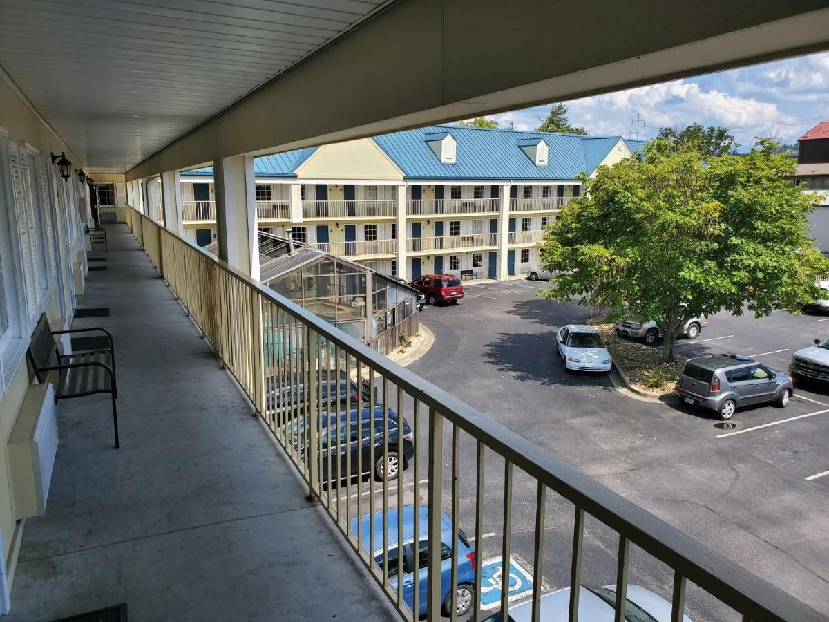 Colonial House Motel Pigeon Forge Bagian luar foto