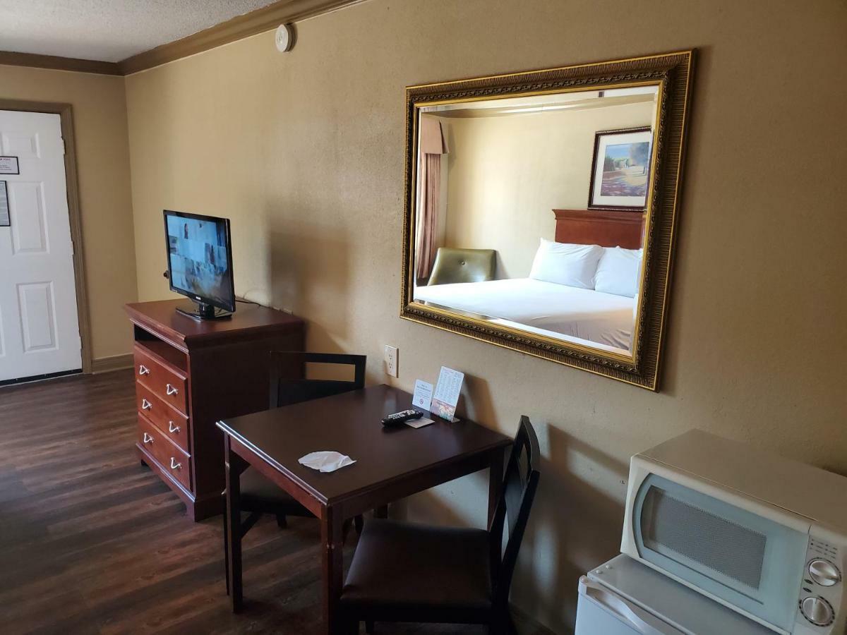 Colonial House Motel Pigeon Forge Bagian luar foto