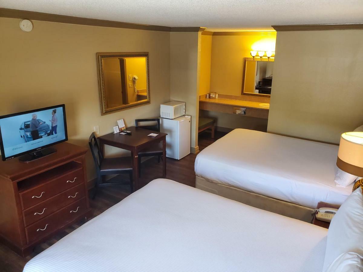 Colonial House Motel Pigeon Forge Bagian luar foto
